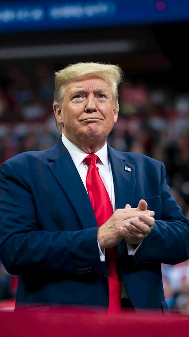 Donal trump ke signature ka raaz 😳 Experts ke according, kya signature se kisika nature pata chal sakta hai ya myth hai ? 🤯 end tak dekhnaa 🙏🙏 #signature #viral #trendingshorts #india #shorts astrology donaldtrump